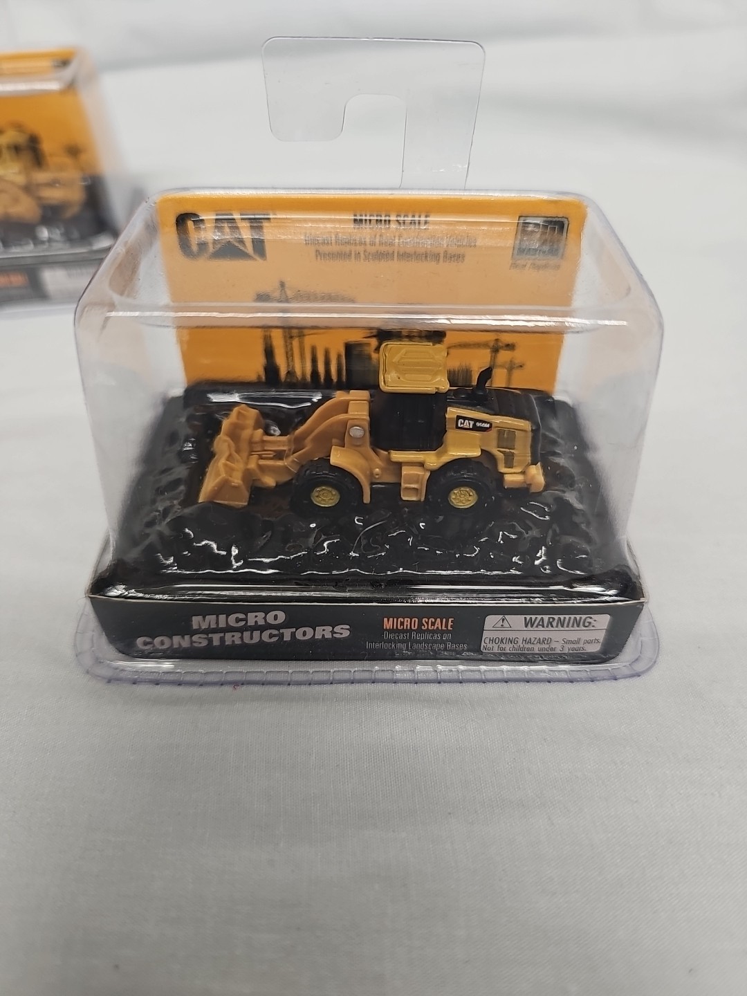 Diecast Masters CAT Micro Construction D8T TrackType Tractor & 950M Wheel Loader
