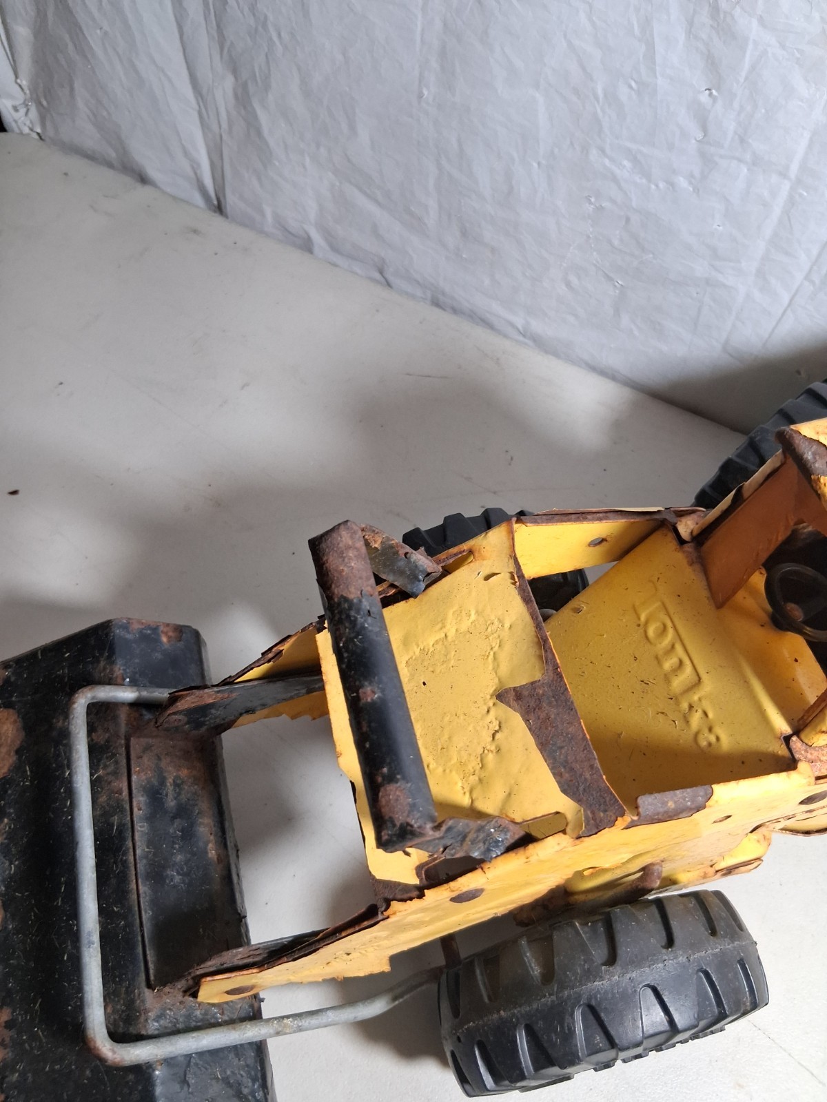 Vintage Tonka Pressed Steel Loader – Fixer Upper / Restoration Project – As Is