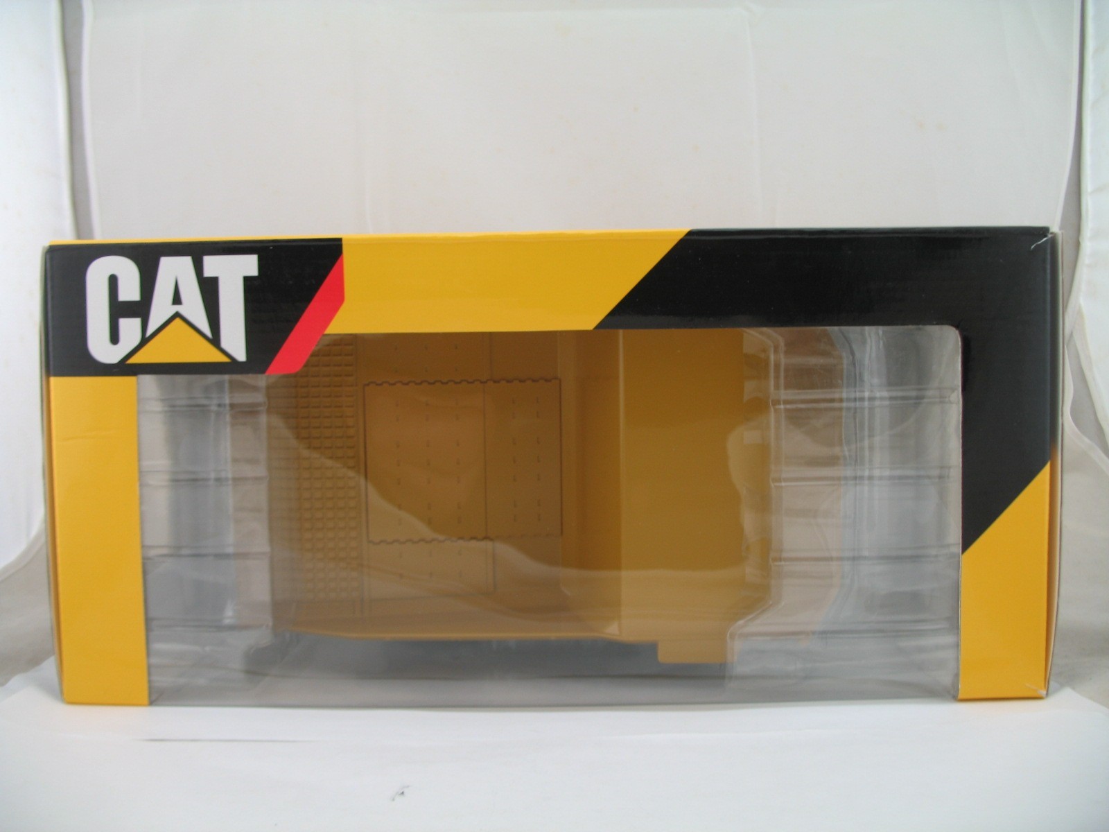 Norscott 1:50 Model 55273: CAT 793F Mining (Dump) Truck, MISB