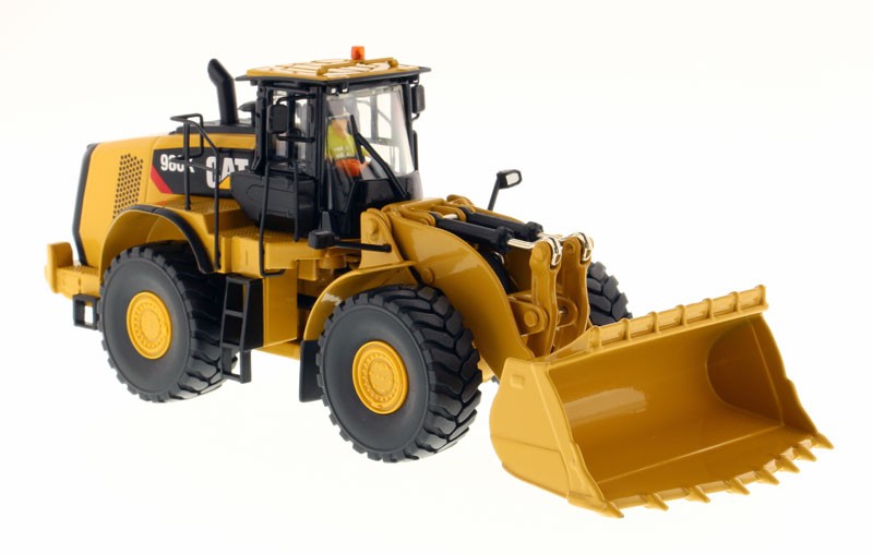 DIECAST MASTERS – CATERPILLAR 980K Wheel Loader for Rock with Ope…