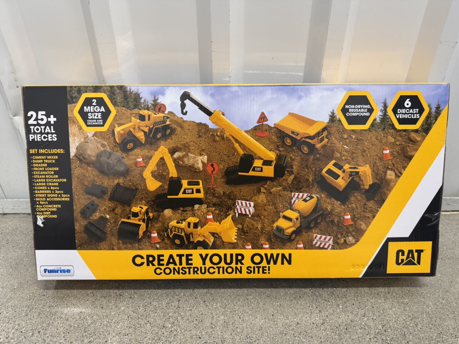 CAT Diecast Construction Vehicles Dump Trucks Playset Toys for Kids.