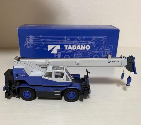 TADANO CREVO250 G3 25t Rough Terrain Crane 1/50 Diecast Model Japan