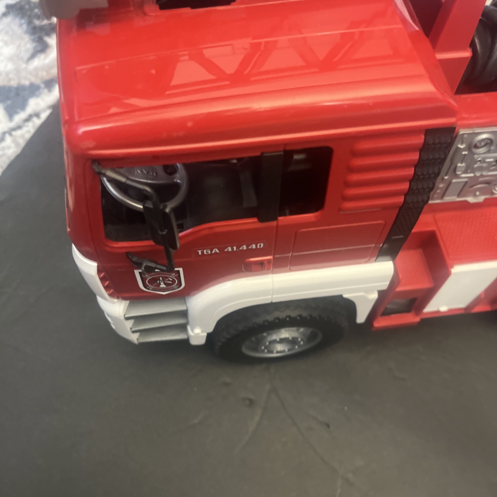 Bruder Toys Man Firetruck Ladder Hose Fire Engine Truck 2001