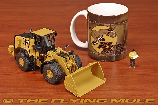 Diecast Masters 1:50 982 Wheel Loader