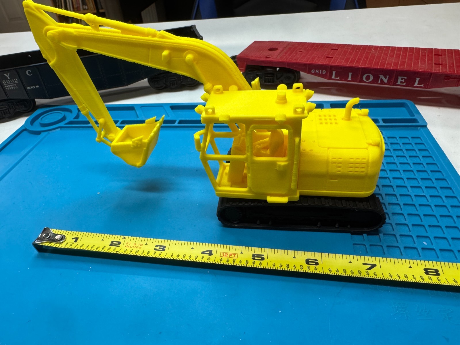 CAT Excavator 320D O Scale unpainted in Yellow 3D printed large with tracks