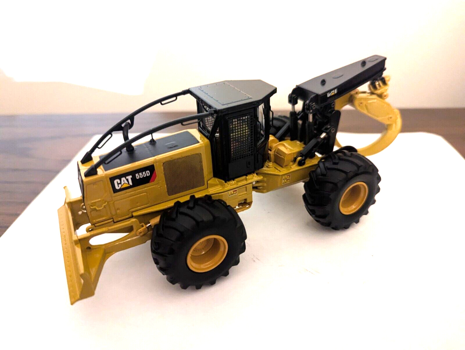 Caterpillar 555D Log Skidder