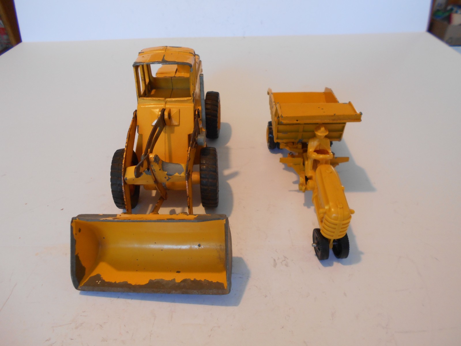Vintage Ertl Hough Payloader H90 International Harvester & Custom CAT Dump Truck