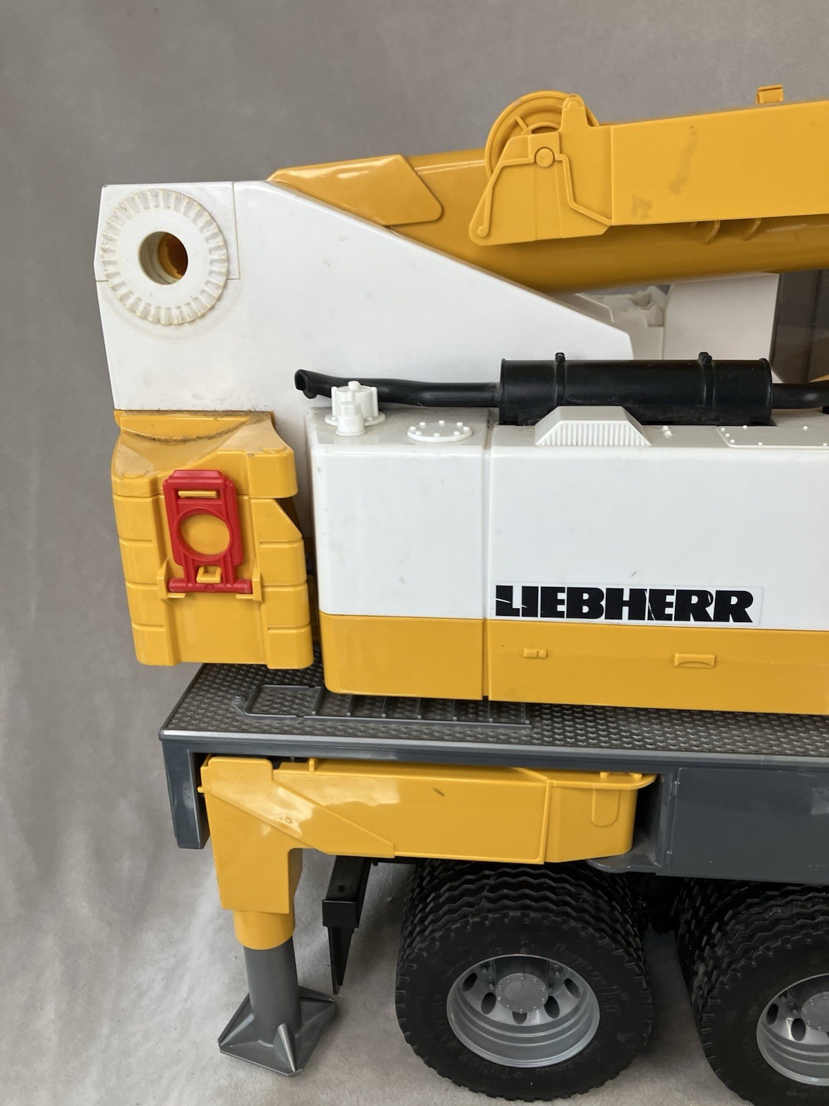 BRUDER 2818 Liebherr Crane Truck – Yellow