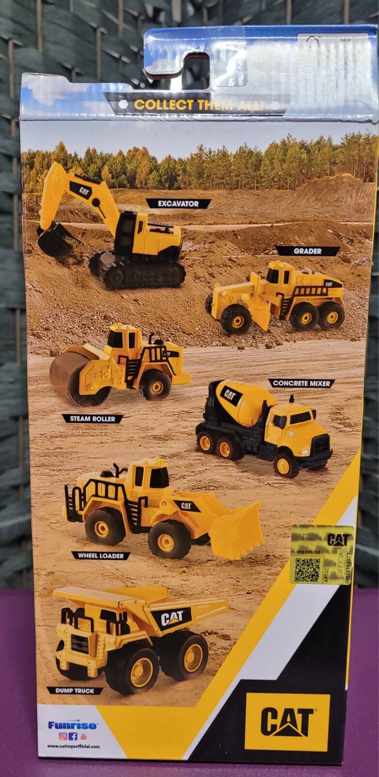 Caterpillar Construction Vehicles Die Cast Metal 3-Pack Item #82253 Brand New