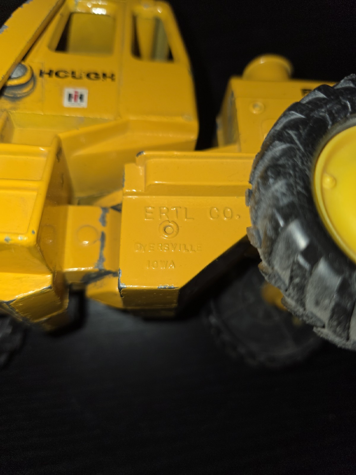 Ertl International Harvester Hough Payloader – Die Cast