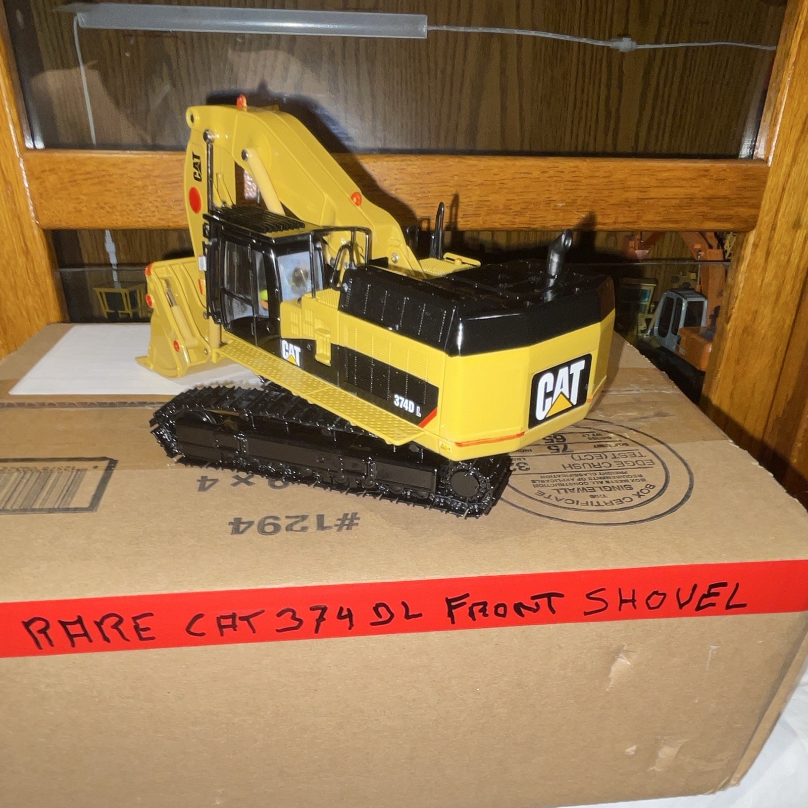 CAT 374D L Excavator Diecast Construction Equipment Model Yellow Black