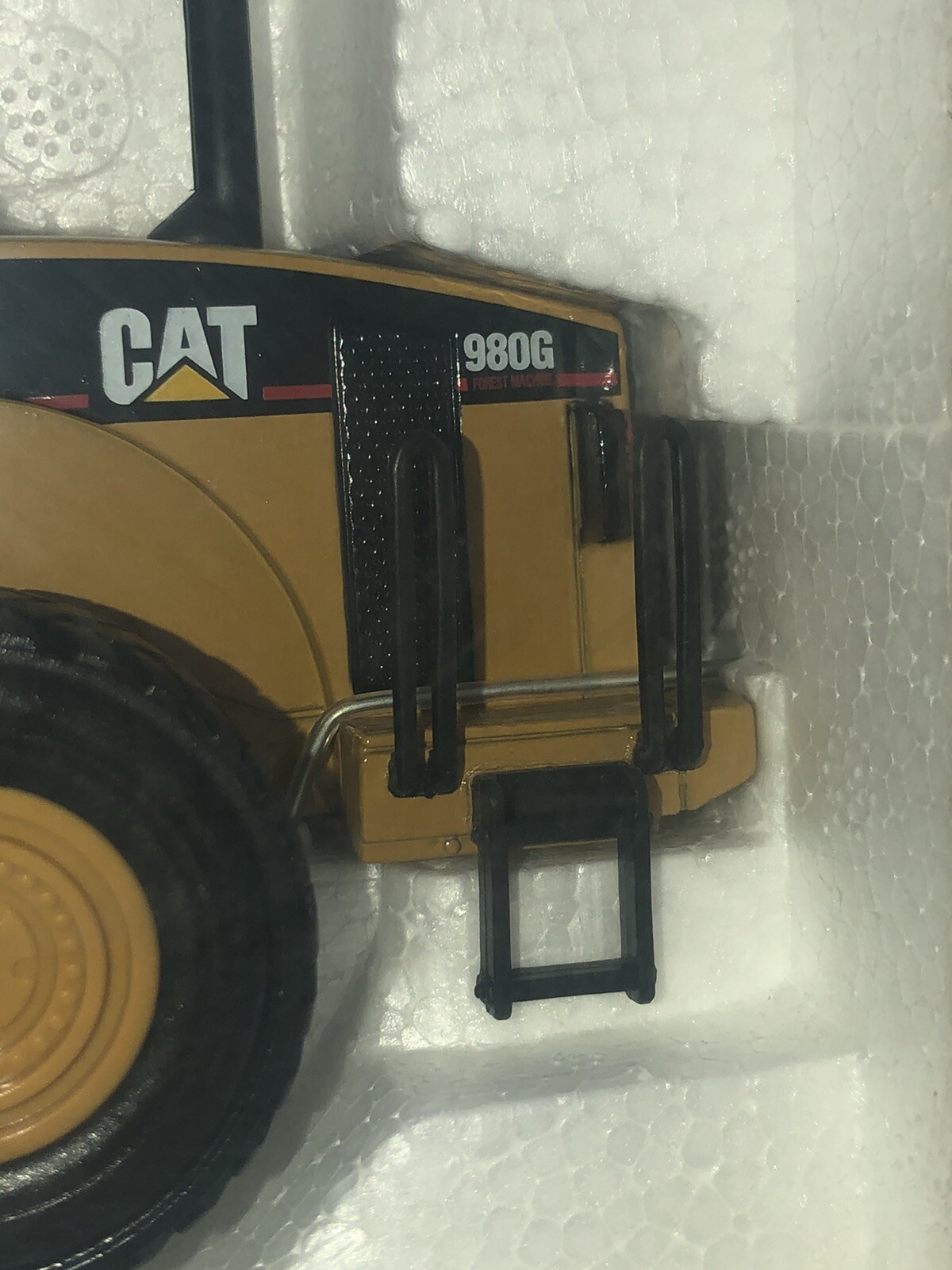 Cat 980G Forest Machine Model 55026 – 1:50 Scale Die-Cast