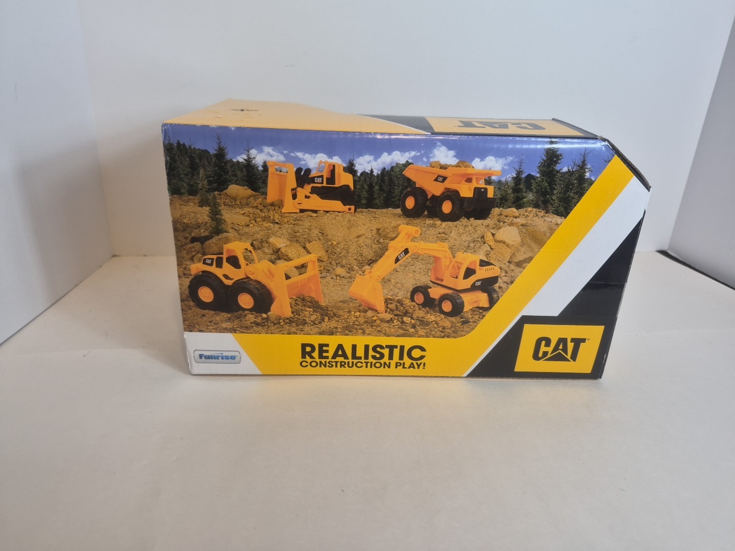 CAT Construction Toys, Construction Fleet 10&Prime; Excavator Toy – Ages 2+ *New