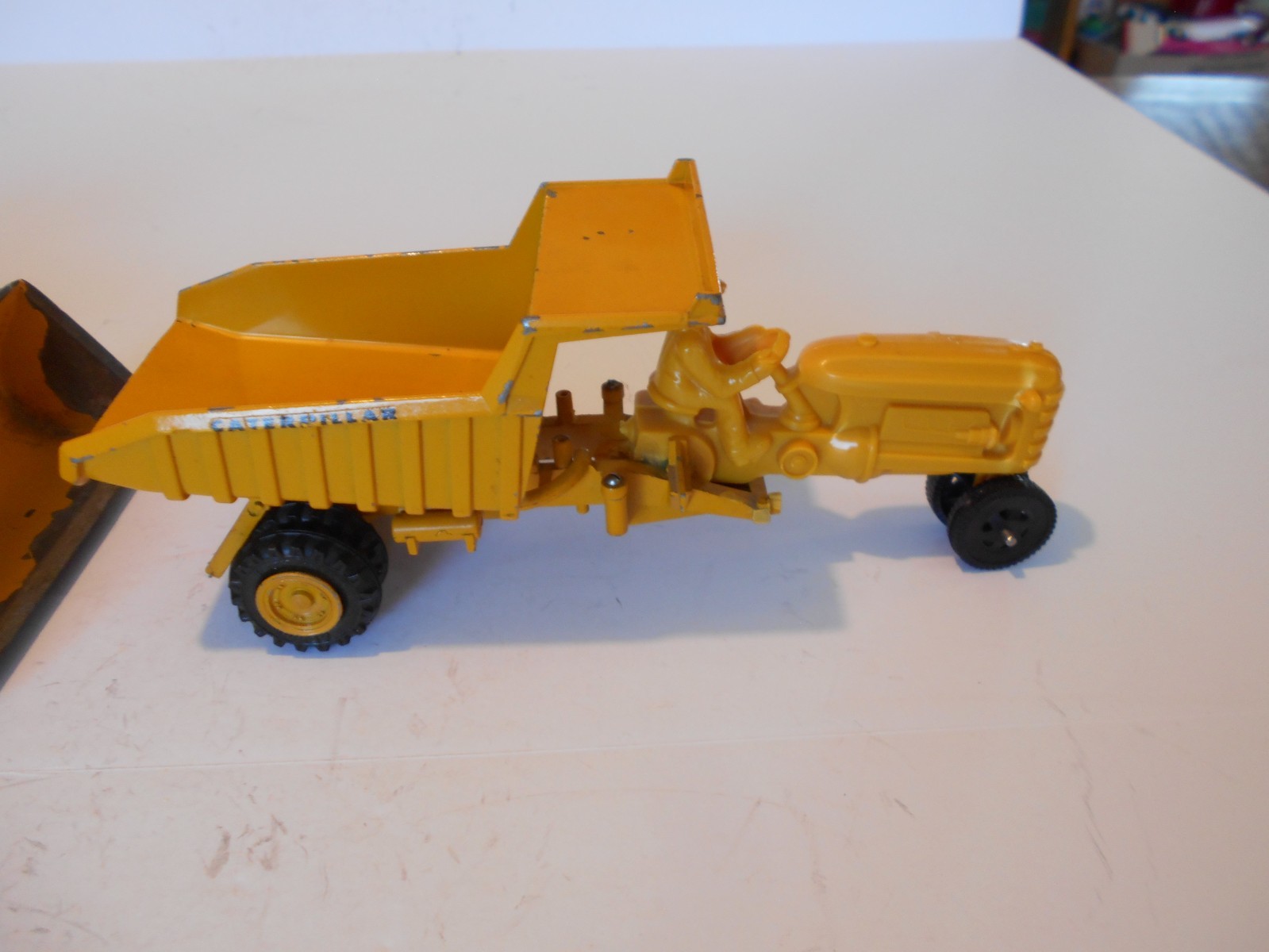 Vintage Ertl Hough Payloader H90 International Harvester & Custom CAT Dump Truck