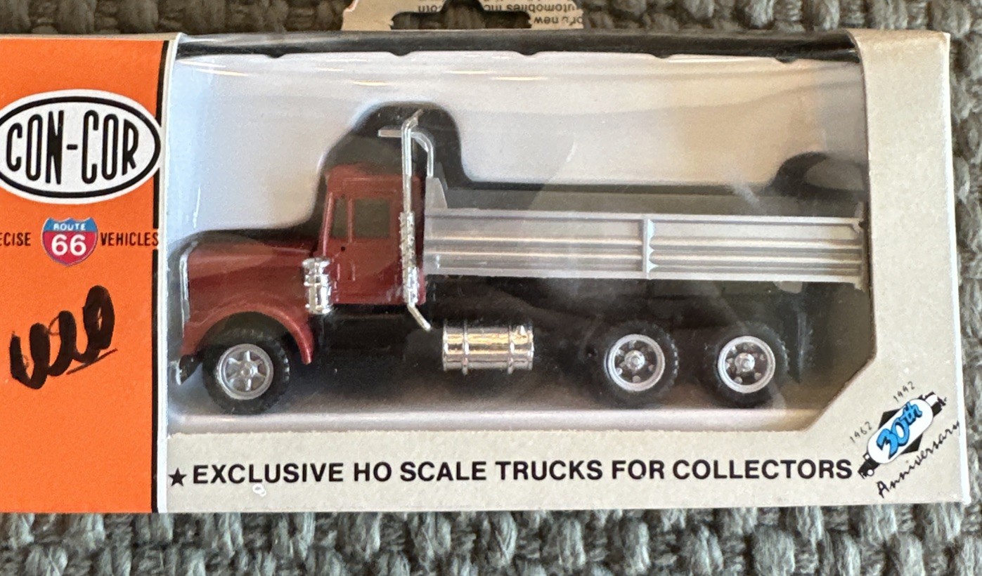 Con-Cor #0004-001024 Tractor + Dumper Terra Highway Truck 1:87 NIB