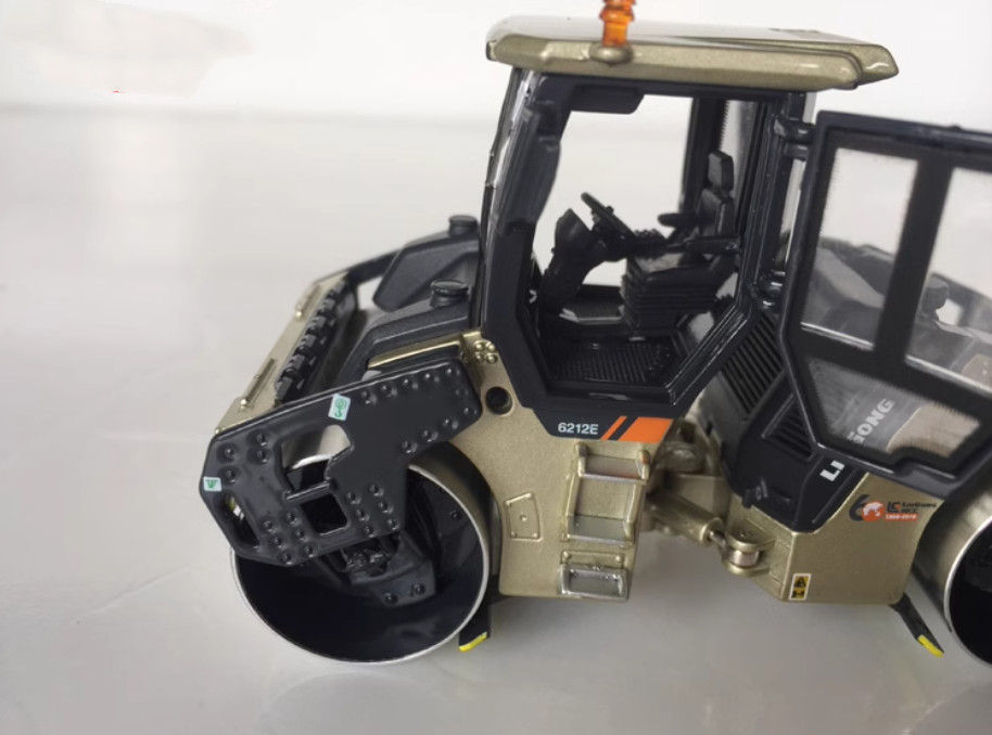 1:50 LIUGONG CLG6212E Double-drum Road Roller Construction Machine Diecast Model
