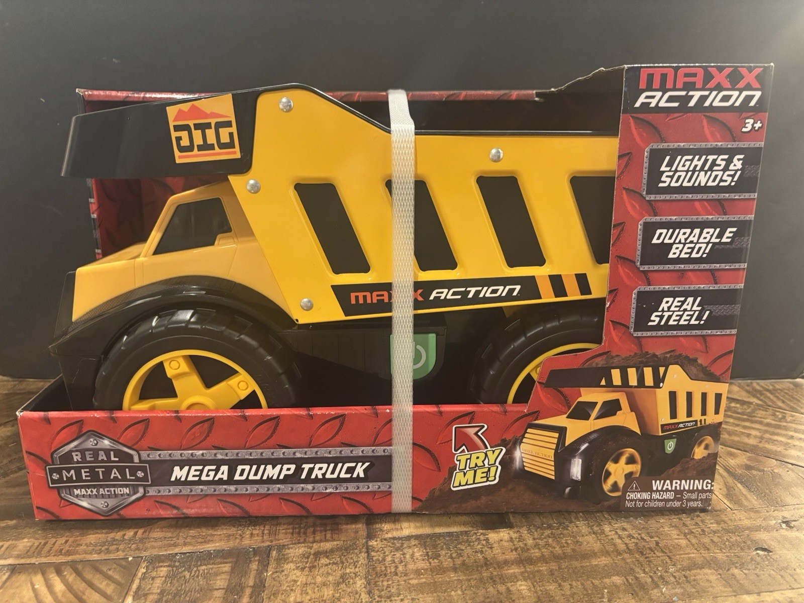 Maxx Action Mega Dump Truck Real Metal Sounds And Lights – NIB – Needs Batteries
