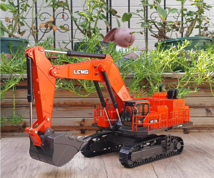 1:35 LGMG ME136 Mining Excavator Construction Machinery Equipment Diecast Model