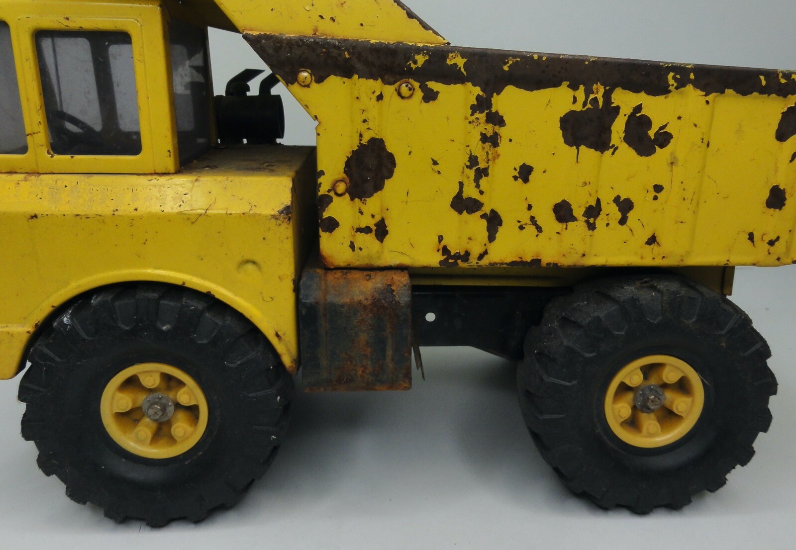 Tonka #3900 Mighty Dump Truck Yellow Steel Mound Minn Decal 1969/1970