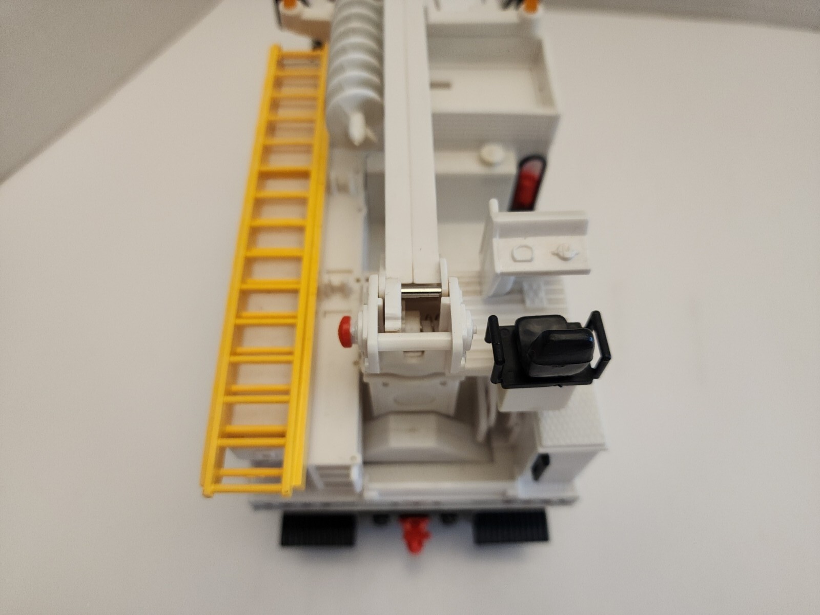 11&Prime; DG PRODUCTIONS-1996-2-1 Portland General Pole Setter Auger Digger Truck