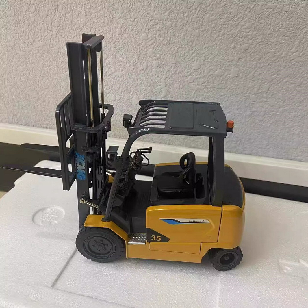 1/18 Scale XCMG XCB35 Forklift Truck Diecast Model Toy Collection Gift