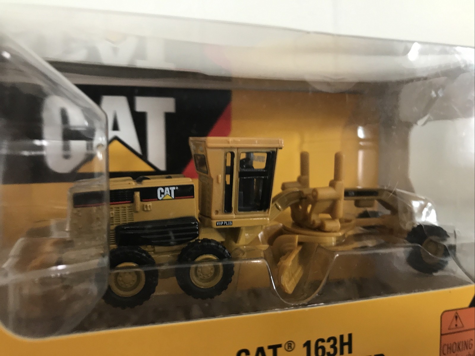 Cat 163H Motor Grader 1:87 Scale Metal Model #55403 Norscot 2008 In The Box