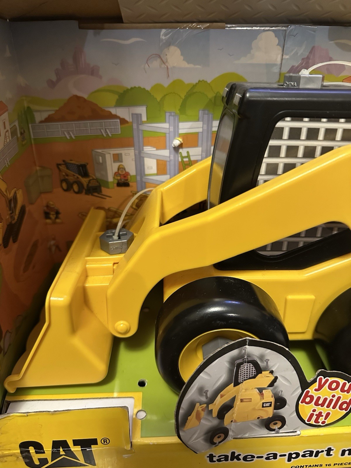 CAT Take-A-Part Machines – Wheel Loader Kids Toys Vintage 16 Pieces New 🆕