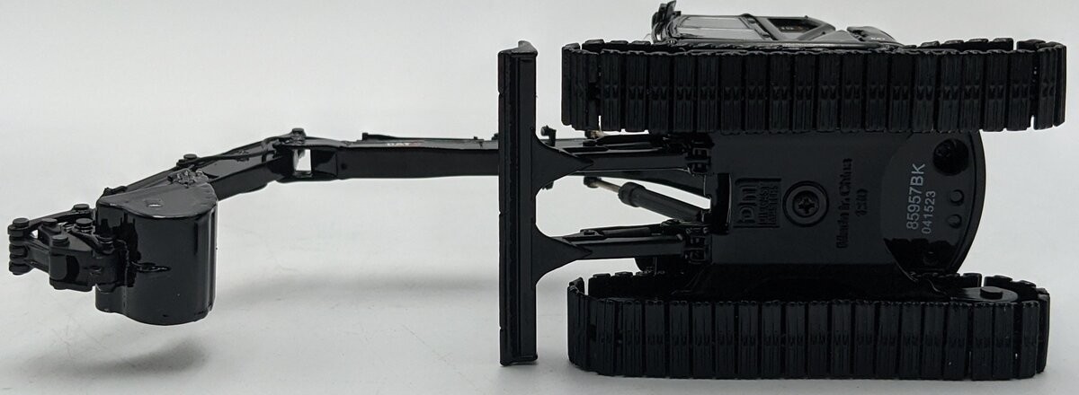 DieCast Masters 85957BK 1:50 Black High Line Series Caterpillar 315 Excavator