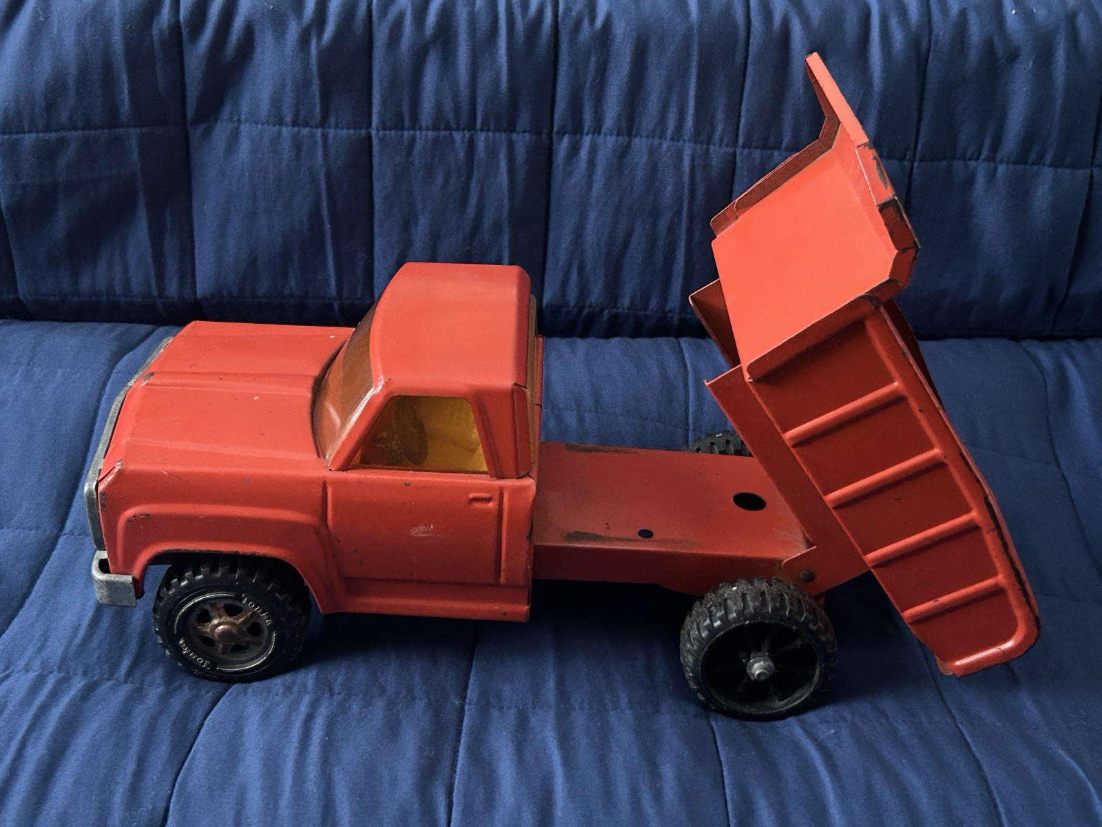 Vintage 1970s Pressed Steel Tonka 13190 Orange Dump Tipper Truck XR 101 Toy Old