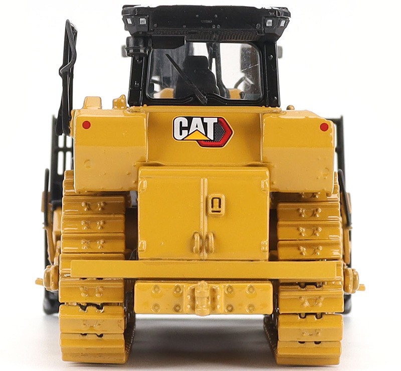 DieCast Masters 1/50 Caterpillar D8 Dozer Waste Handler Configuration 85758
