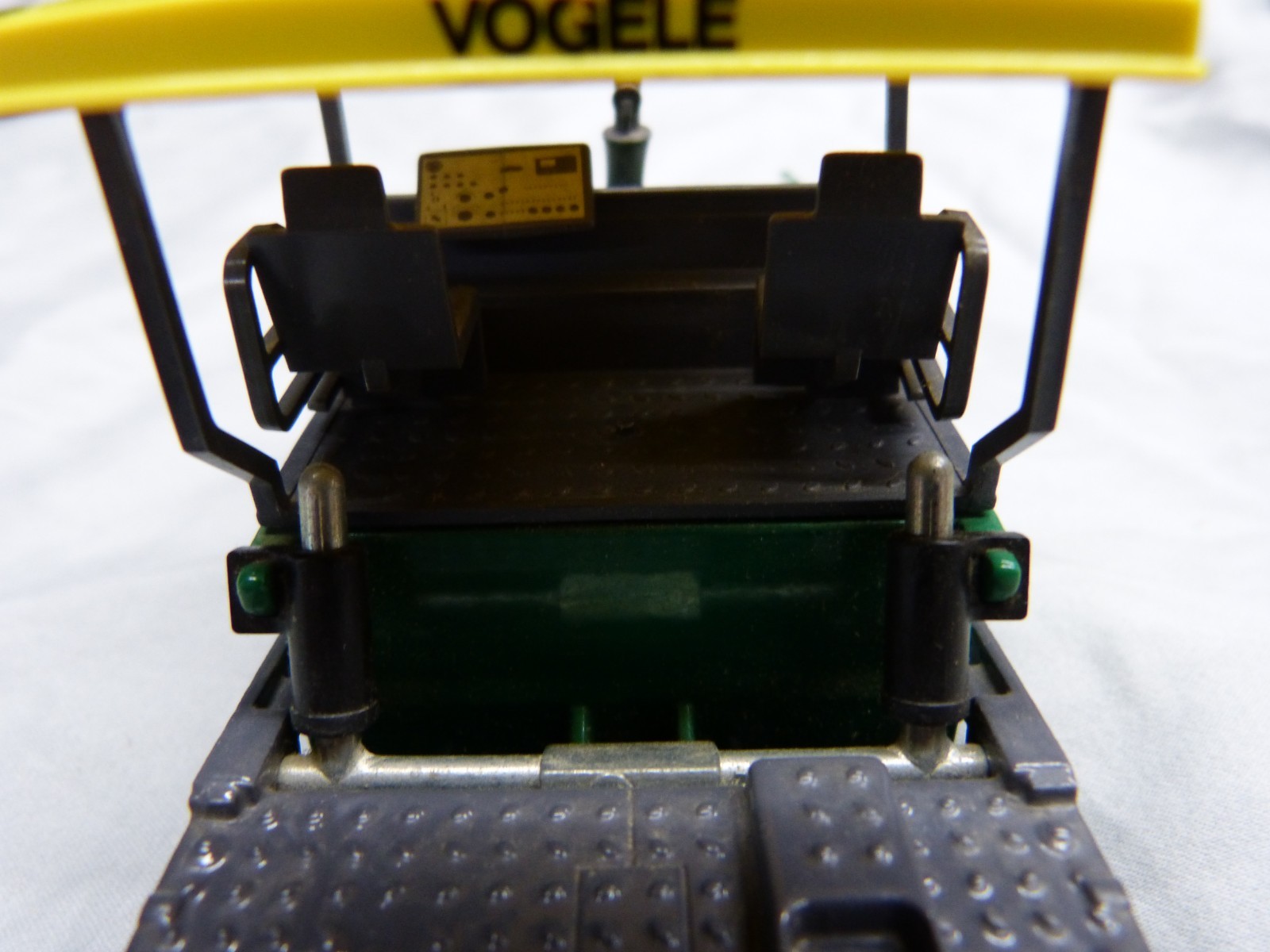 SIKU Vögele Super 1900 Asphalt Paver 1/50 Die-Cast Germany Excellent No Box