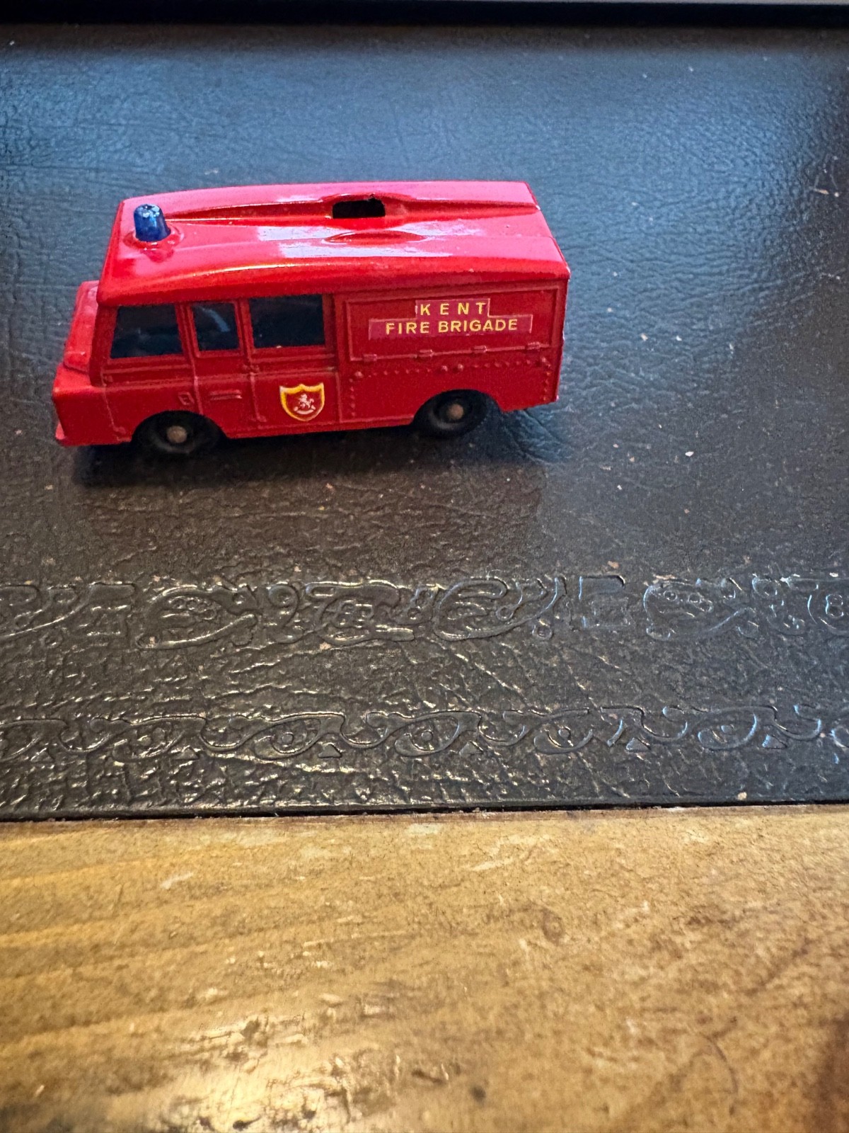 Matchbox Lesney No. 57 « Kent » Land Rover Fire Truck
