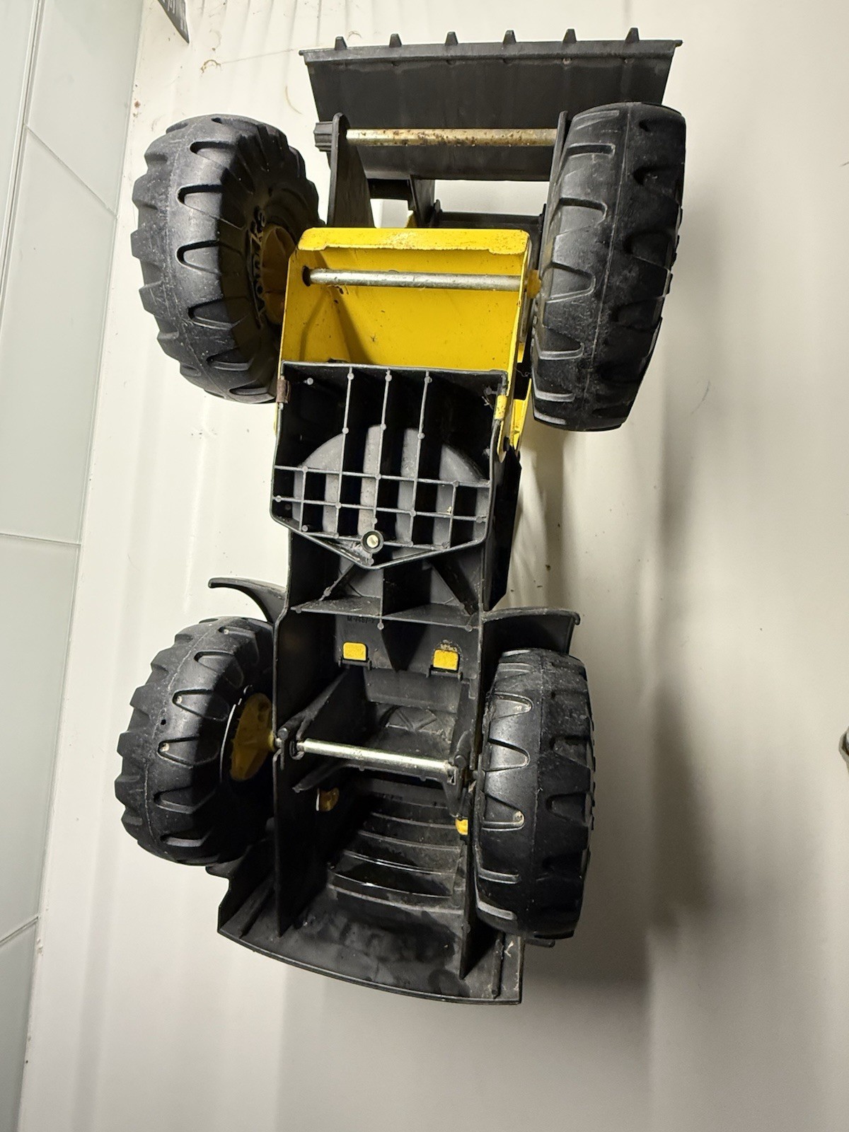 1999 Vintage Tonka XMB-975 Pressed Steel Mighty Diesel Front End Loader Toy