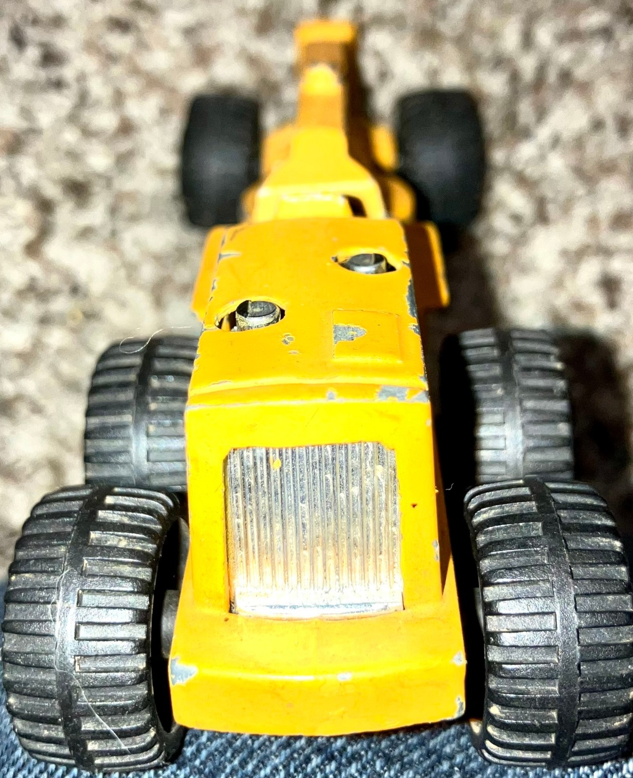 Vintage Diecast Crane Truck Construction Vehicle 6-Wheel Yellow Loose