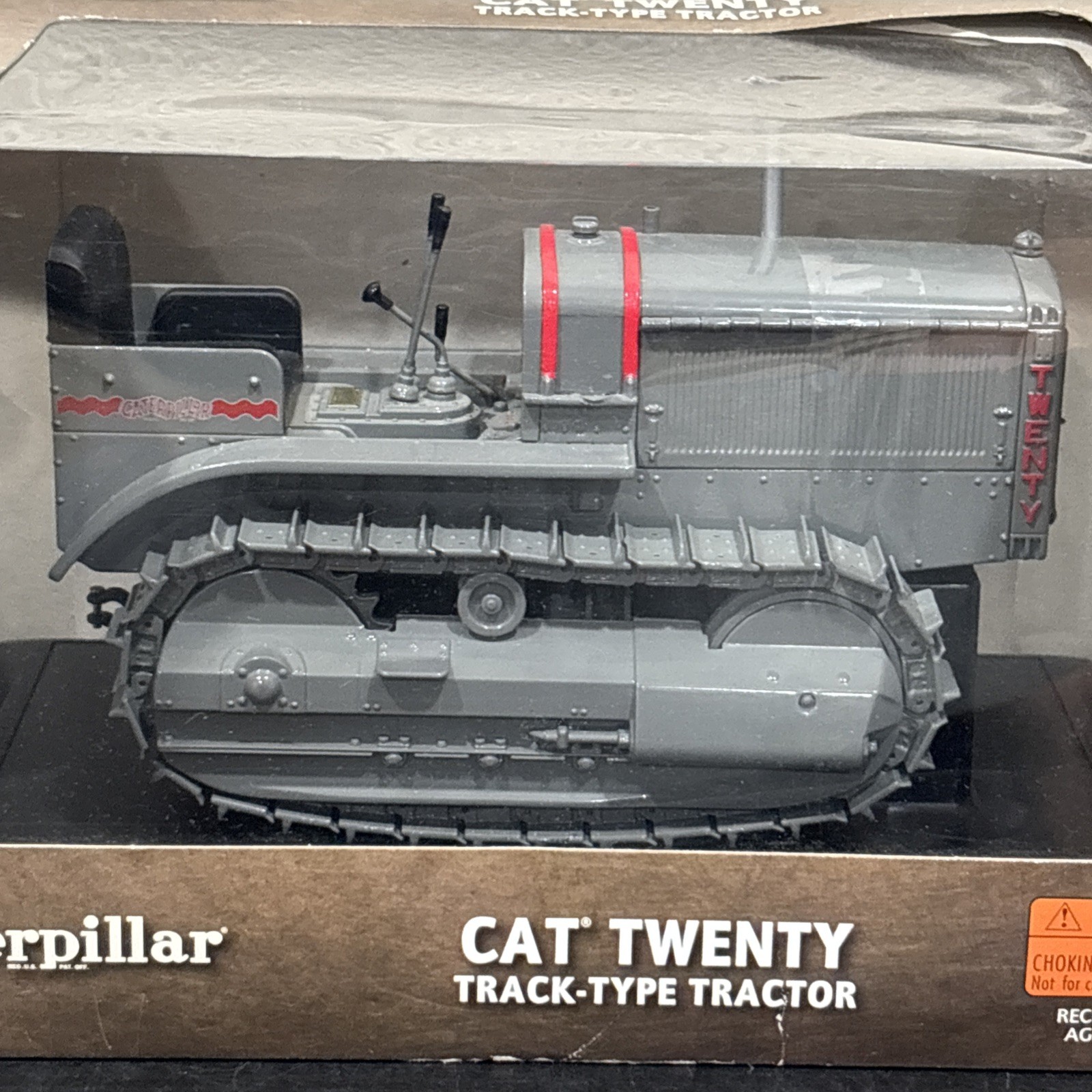 Norscot 1:16 Scale Cat Twenty Track-Type Tractor #55201 NIB