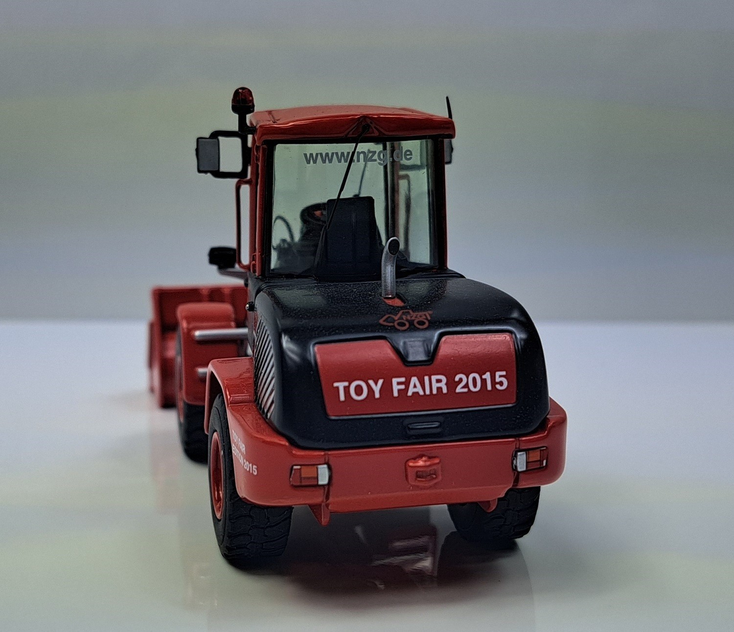 NZG903-01 – Terex TL120 Wheel Loader – NZG 2015 Toy Fair