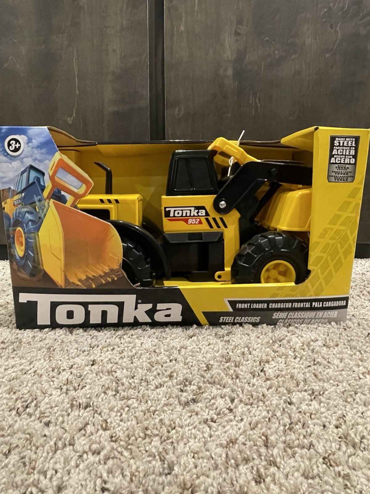Tonka Steel Classics 952 Front Loader 1:10 Steel Yellow/Black Unopened Box
