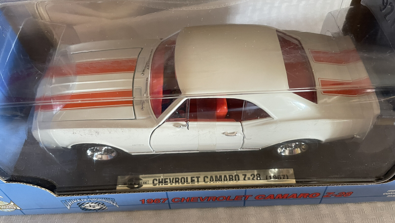 1967 CHEVROLET CAMARO Z-28 Series #4. BLUE STREAK 1:18 SCALE DIE CAST. NIB
