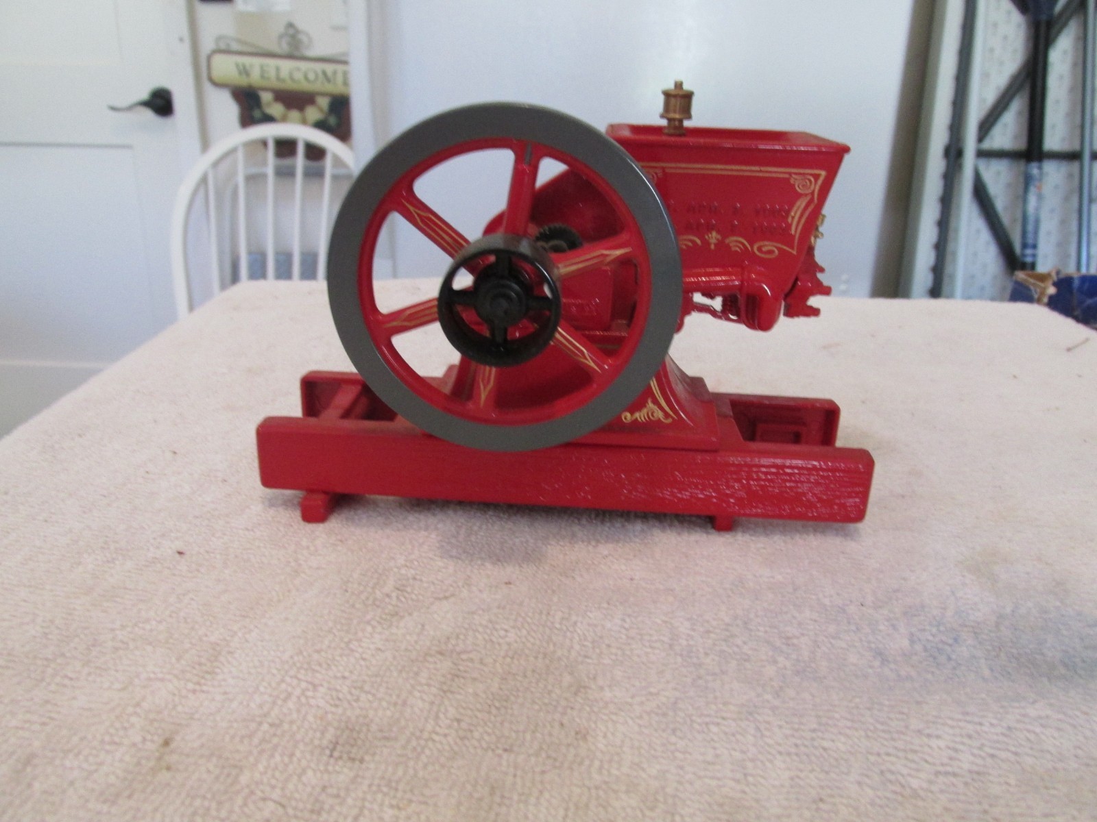 1/8 SCALE NEW HOLLAND 100TH ANNIVERSARY ENGINE