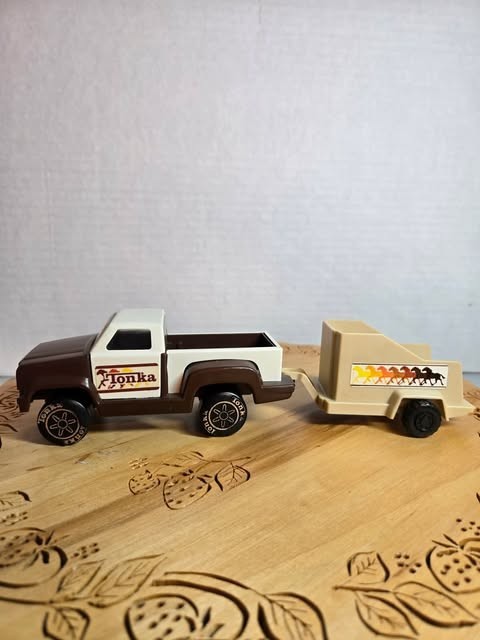 1979 Brown Tonka Running Stables Truck and Trailer Model 812888A and 806703