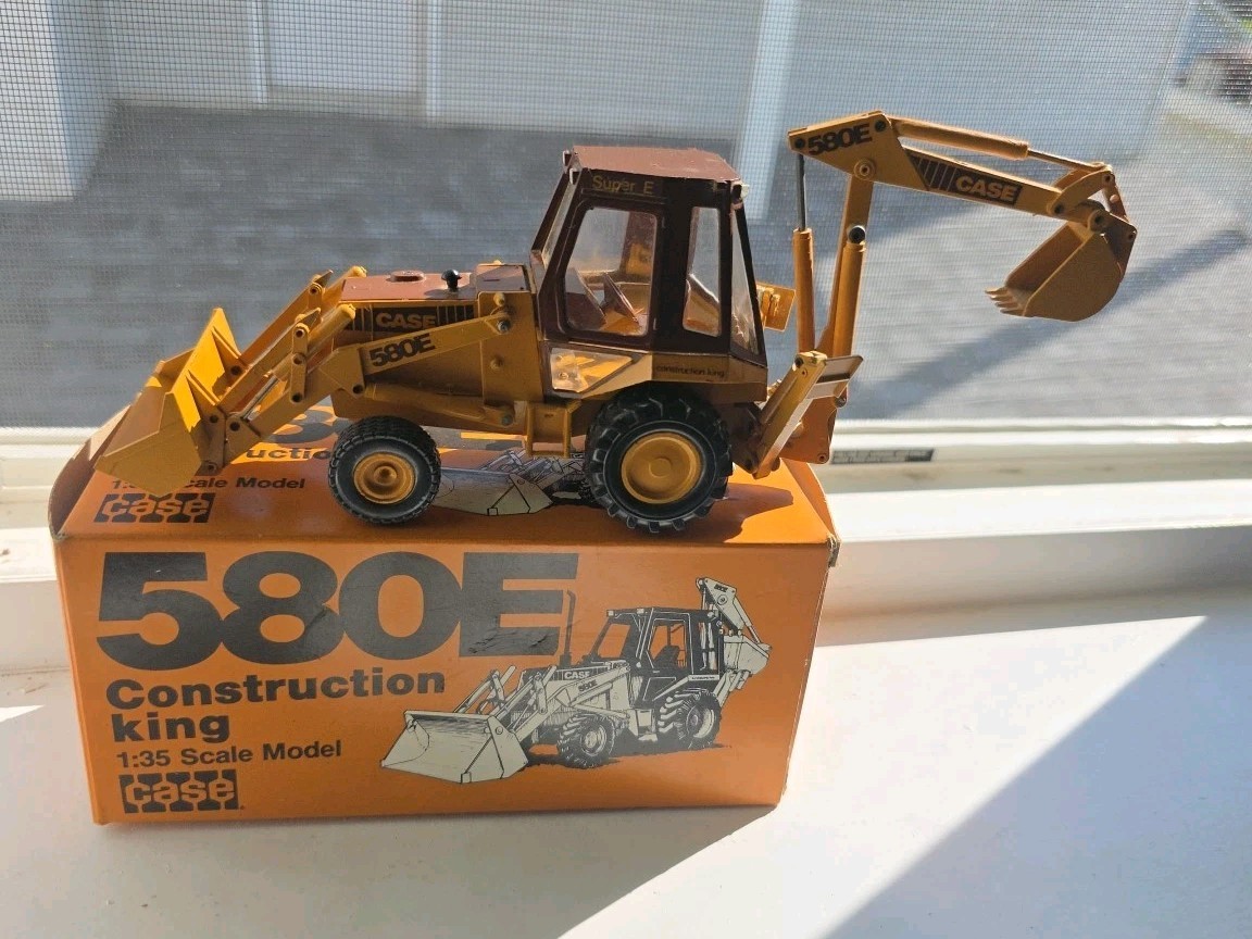 Conrad 1:35 Model 2933 Case 580E Construction King Made In West Germany Super E
