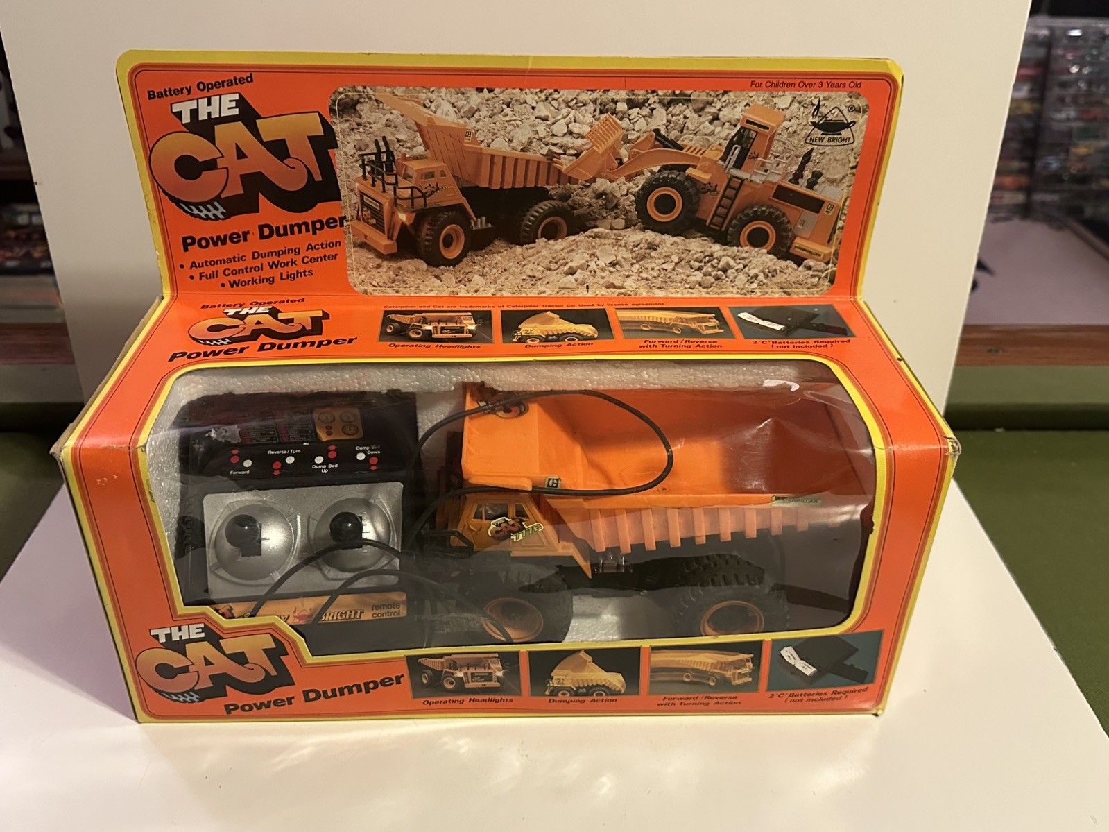 Caterpillar CAT Power Dumper Kids Toy New Bright Remote Collectible Vintage 80s