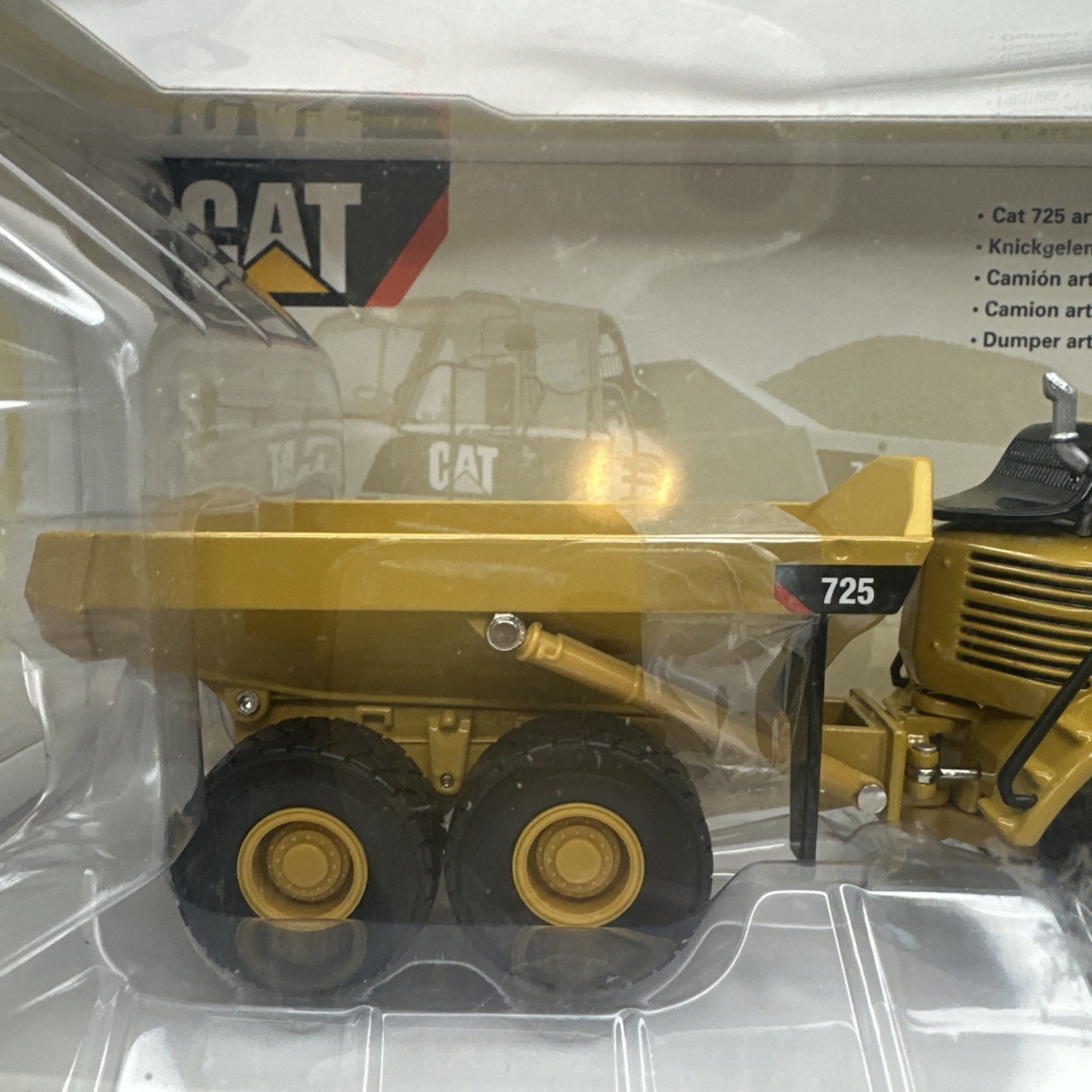 CAT 725 Articulated Truck Diecast – Norscot – 1:50 – 55073 NEW