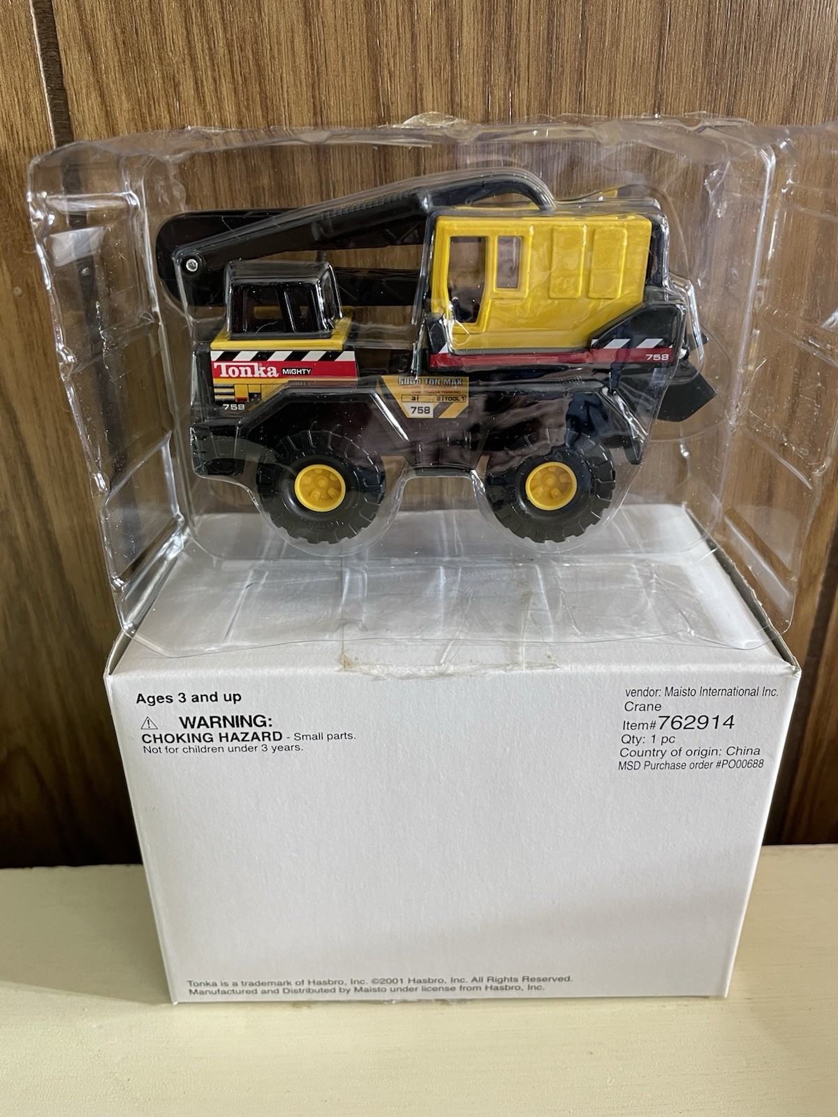 TONKA Hasbro Maisto International Item 762914 Crane Vintage 2001 NEW BOX