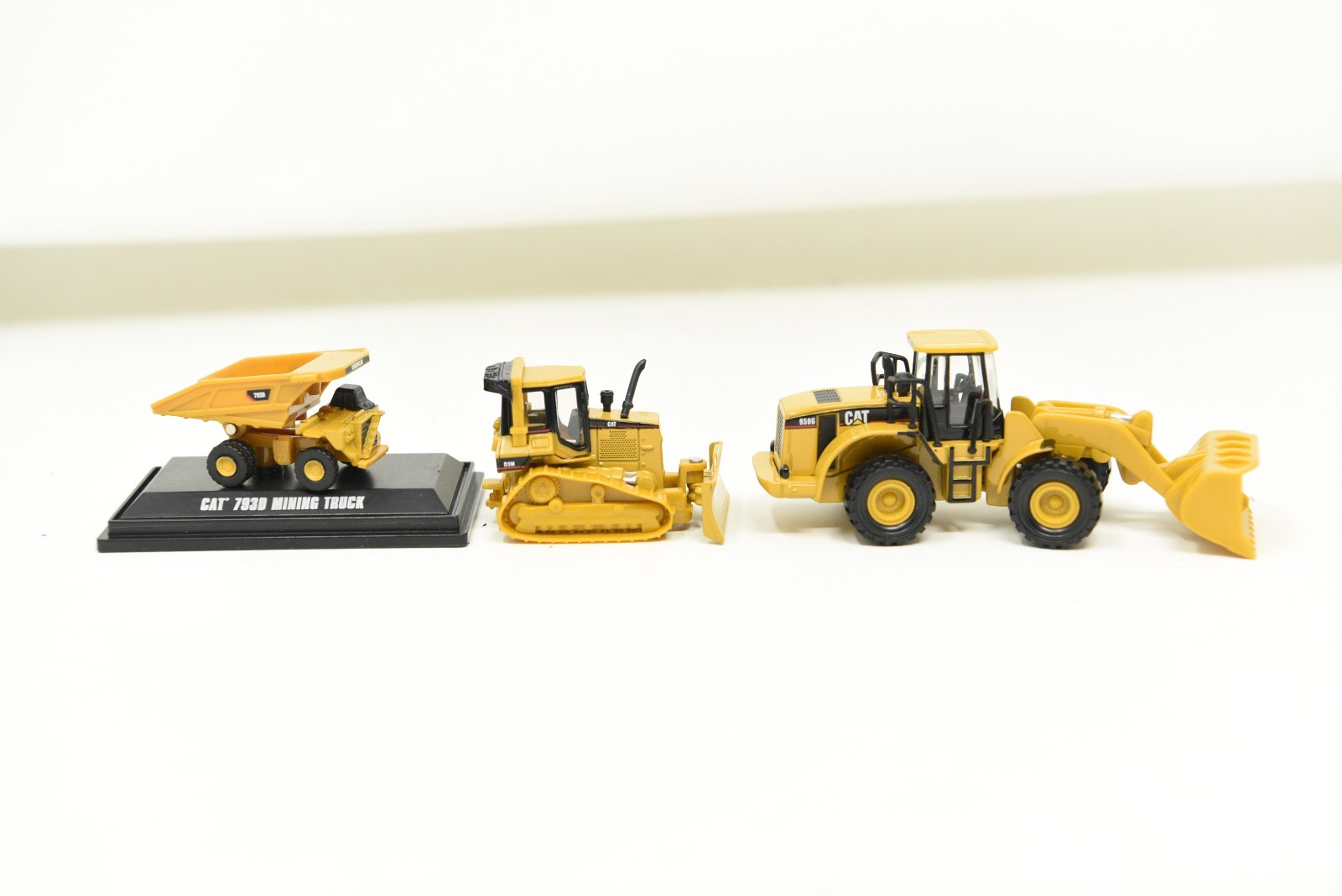Lot of 3 Vintage Norscot Caterpillar 1998 Construction Vehicles 950G, D5M, 793D