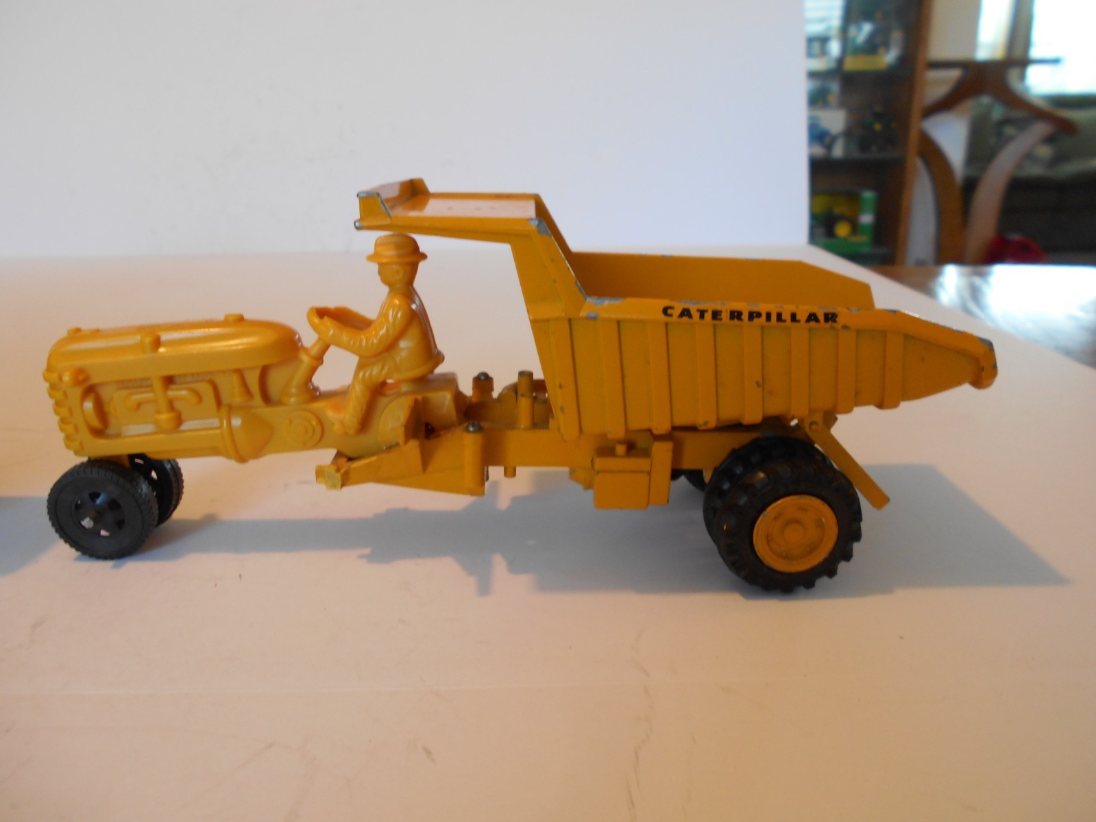 Vintage Ertl Hough Payloader H90 International Harvester & Custom CAT Dump Truck