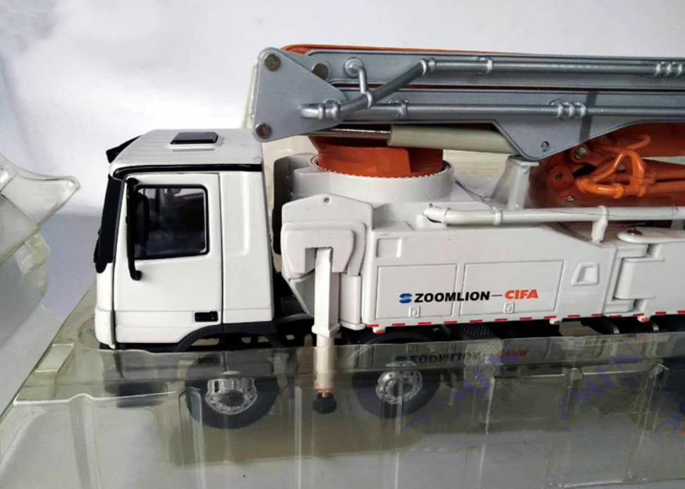 1:38 ZOOMLION 64X-6RZ Concrete Pump Truck Construction Machine Diecast Model