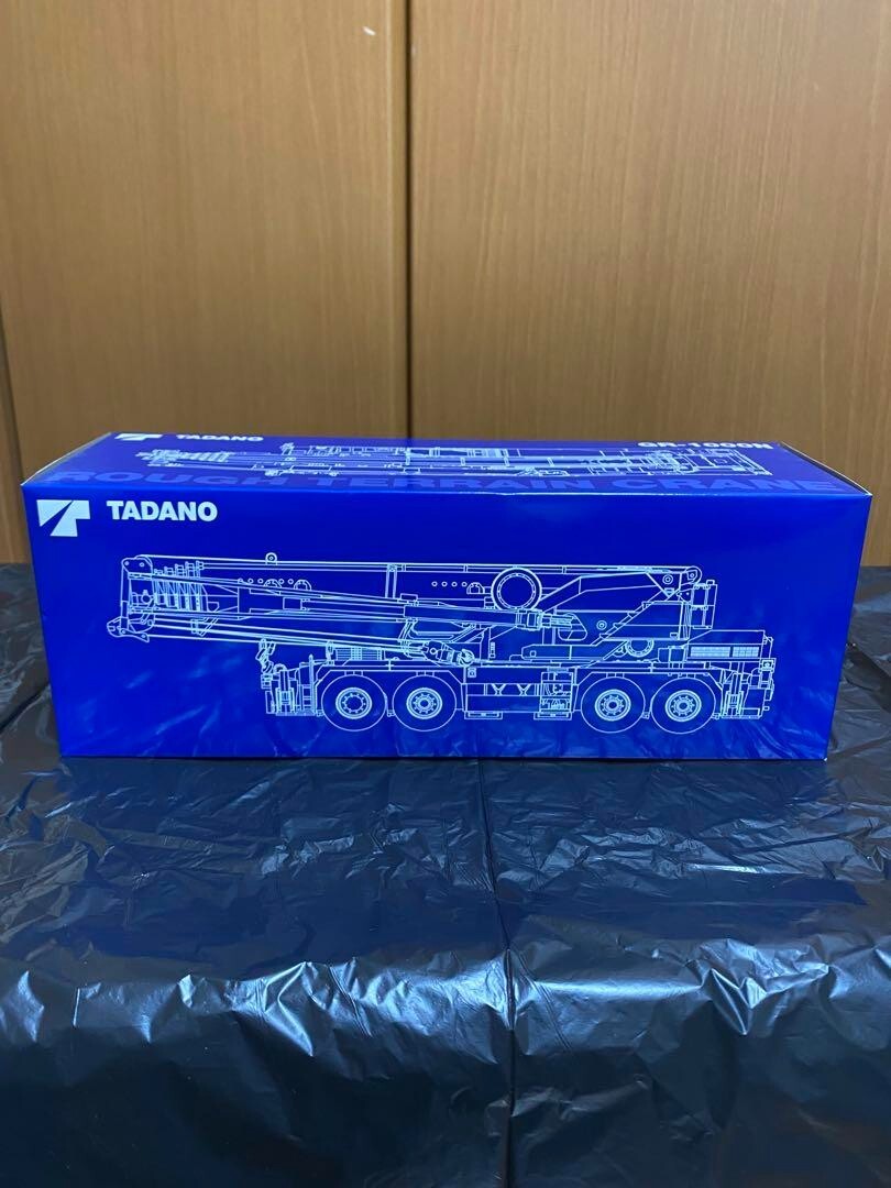 Tadano GR-1000N CREVO 1000G4 1/50 scale model Rough Terrain Crane Official 2018