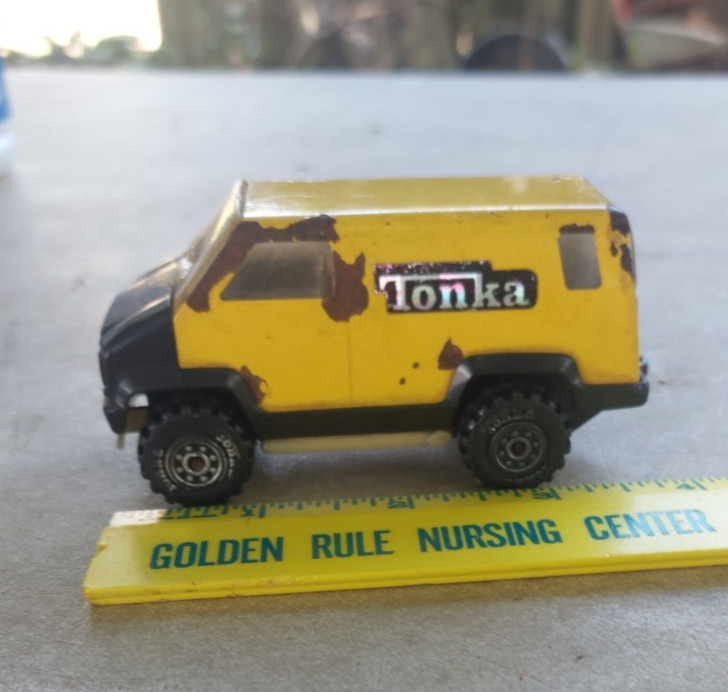 Tonka Vintage 1978 Yellow Diecast Van Toy Model Collectible 4 in.