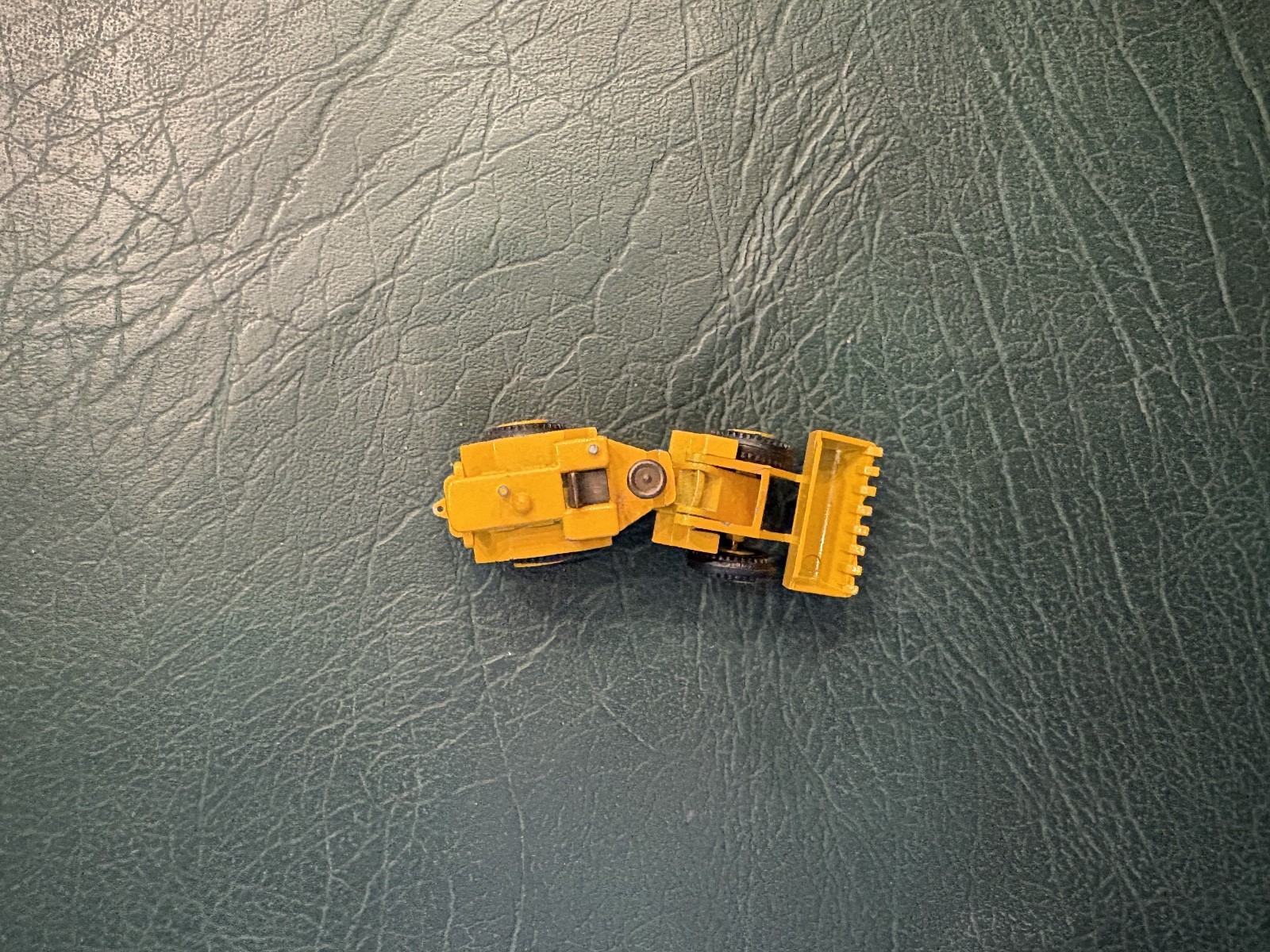 NZG 112 Caterpillar 920 Radloader Wheel Loader HO Scale In Box